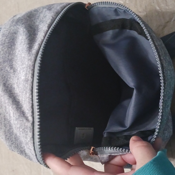 Purse backpack - Picture 2 of 5